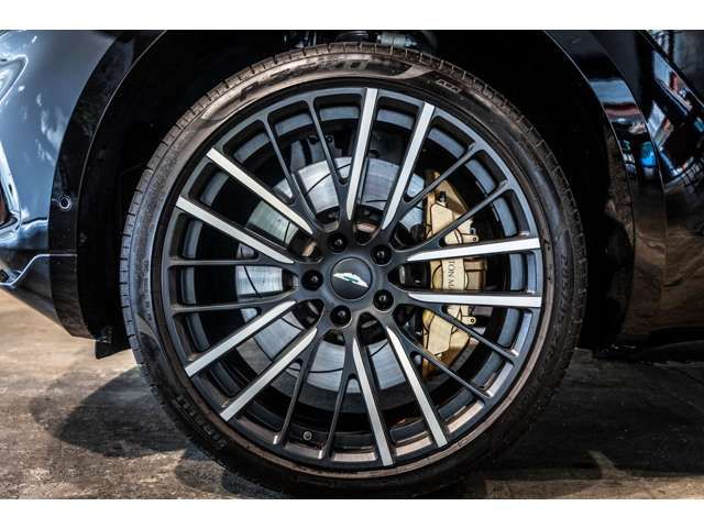 ASTON MARTIN ASTON MARTIN SUV 2024