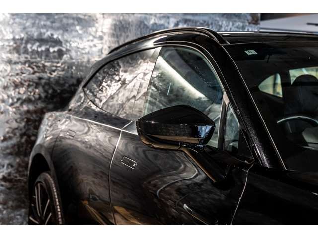 ASTON MARTIN ASTON MARTIN SUV 2024