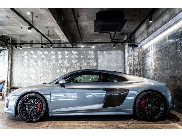 AUDI AUDI R8 2016