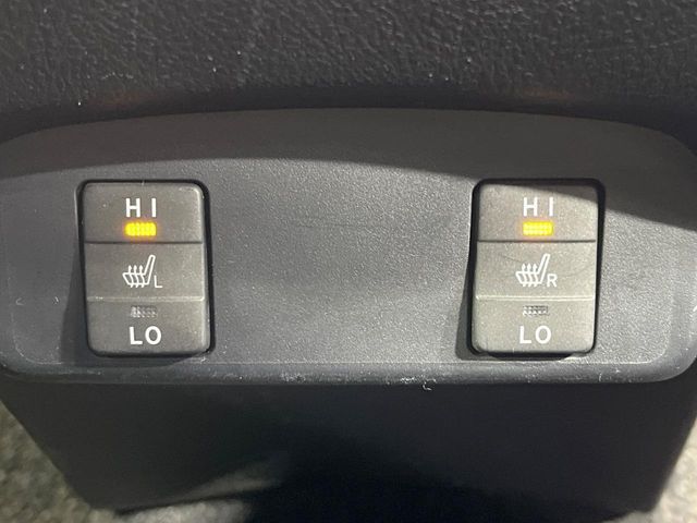 TOYOTA SIENTA HYBRID 2015