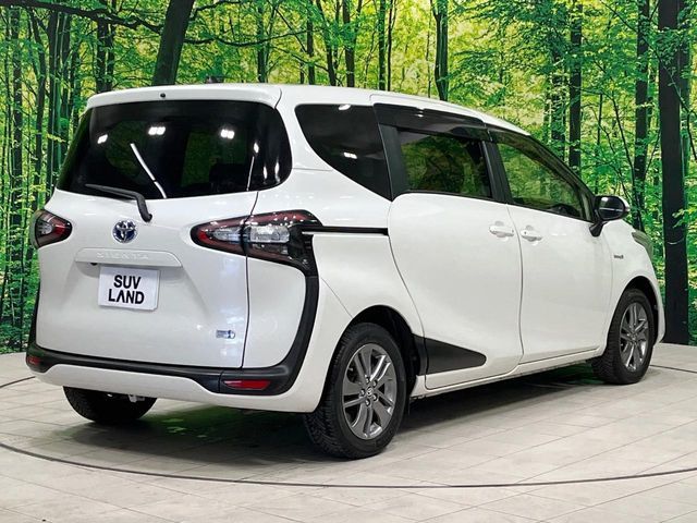 TOYOTA SIENTA HYBRID 2015