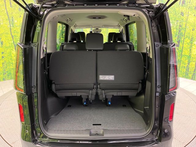 NISSAN SERENA  WG 2025