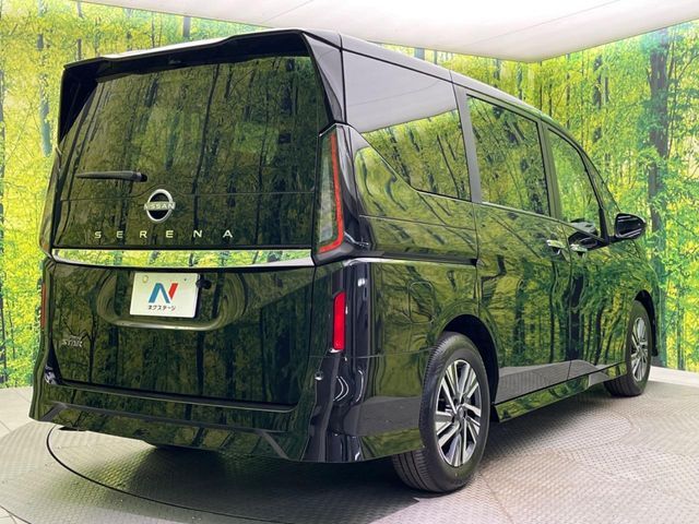 NISSAN SERENA  WG 2025