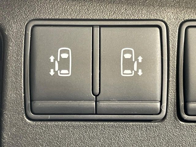 NISSAN SERENA  S-HYBRID 2013