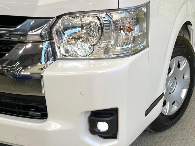 TOYOTA HIACE wagon 2025