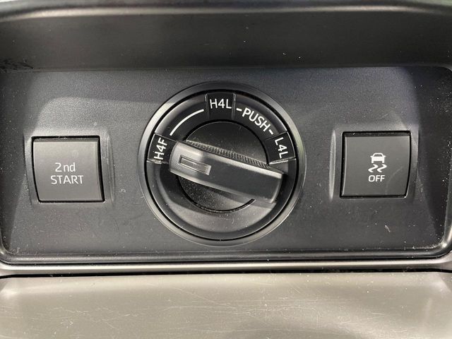 TOYOTA LANDCRUISER PRADO 2018