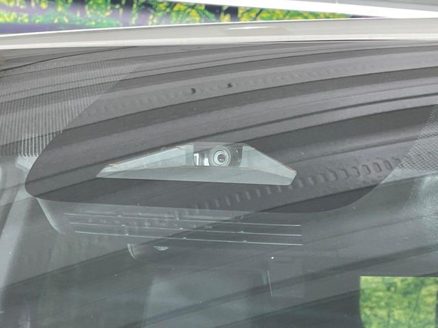 TOYOTA NOAH HYBRID 2023