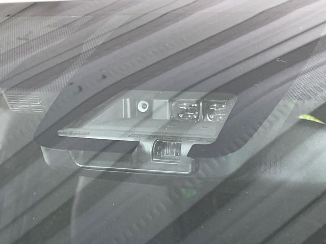 TOYOTA NOAH HYBRID 2021