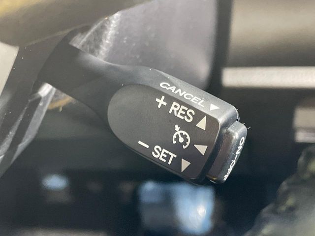 TOYOTA NOAH HYBRID 2021