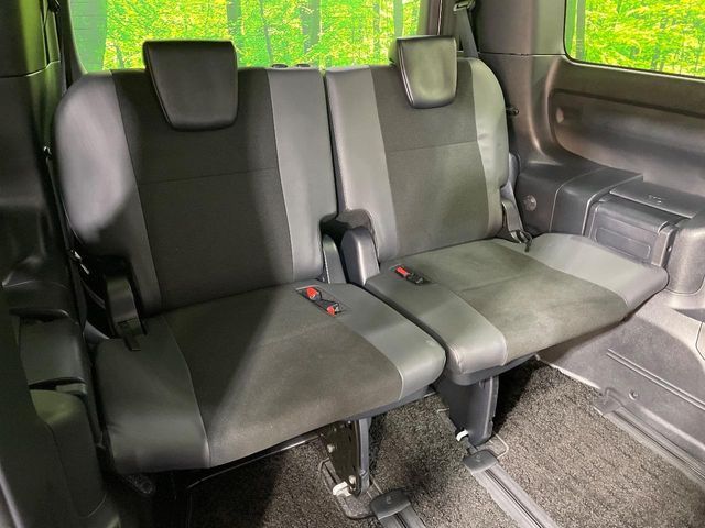 TOYOTA NOAH HYBRID 2021