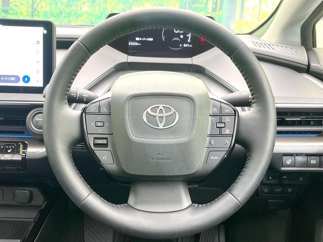 TOYOTA PRIUS 2025