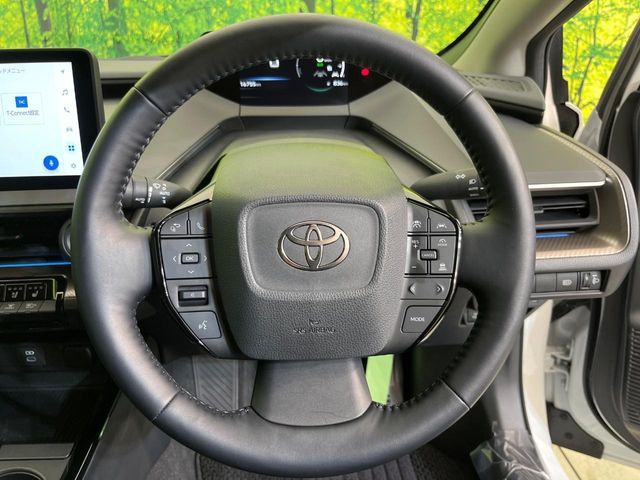 TOYOTA PRIUS 2025