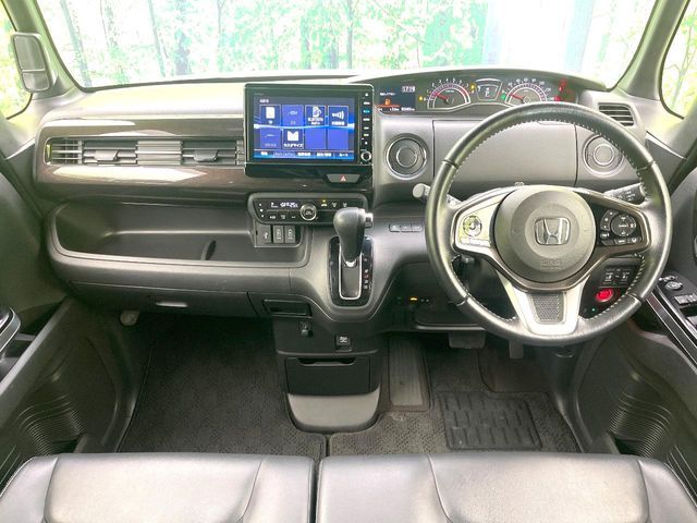 HONDA N BOX CUSTOM 2017