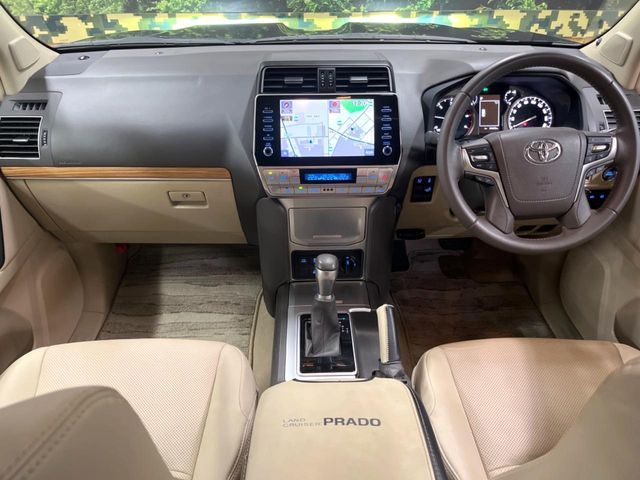 TOYOTA LANDCRUISER PRADO 2023