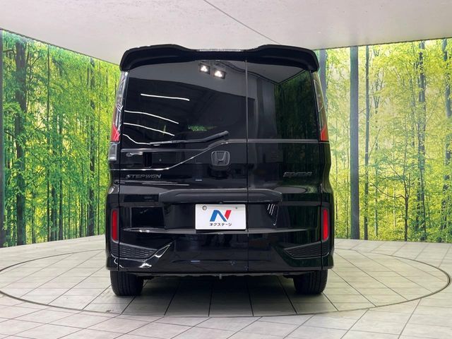 HONDA STEPWAGON SPADA 2015