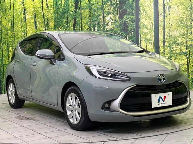 TOYOTA AQUA 2023