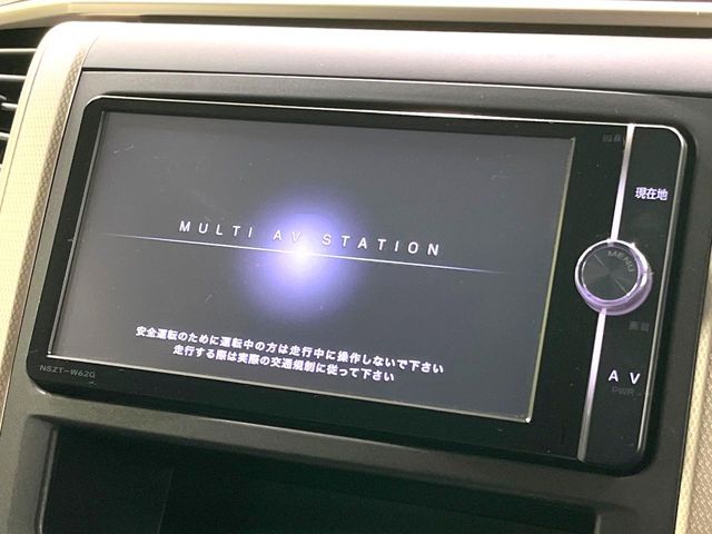 TOYOTA VELLFIRE 2013