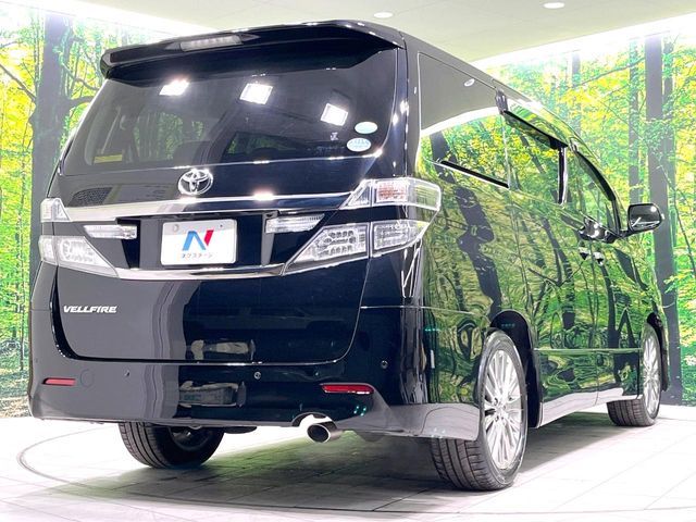 TOYOTA VELLFIRE 2013