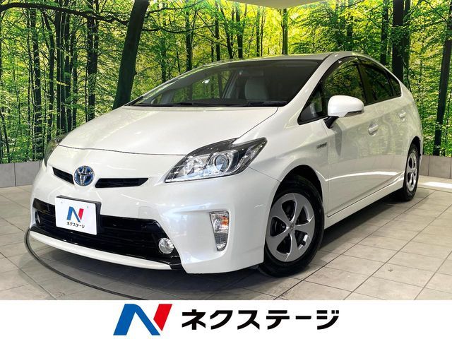 TOYOTA PRIUS 2014