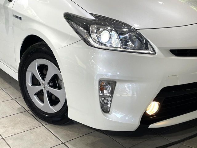 TOYOTA PRIUS 2014