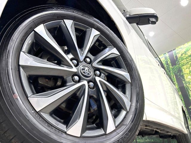 TOYOTA VOXY HYBRID 2025