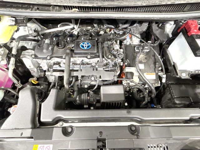 TOYOTA VOXY HYBRID 2025