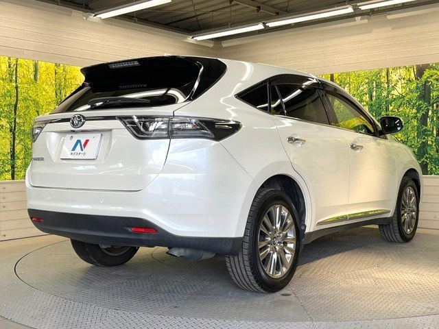 TOYOTA HARRIER 2WD 2016