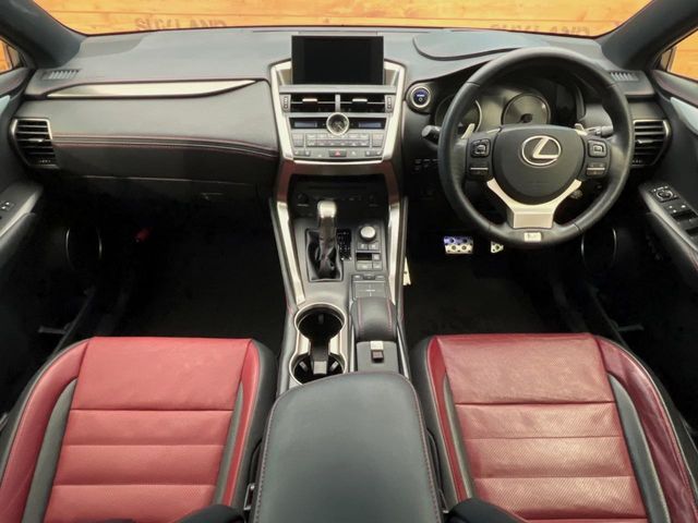 TOYOTA LEXUS NX300h AWD 2014