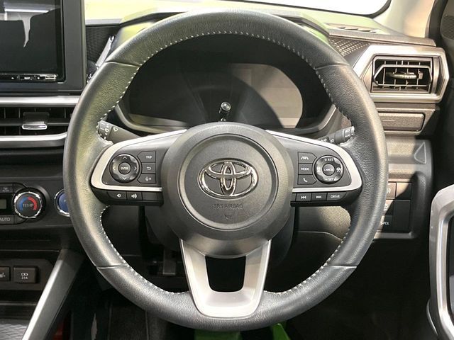 TOYOTA RAIZE HYBRID 2023