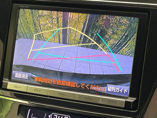 TOYOTA PRIUS Alpha 2015