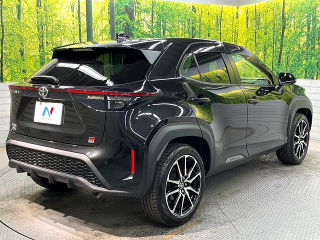 TOYOTA YARIS CROSS 2023