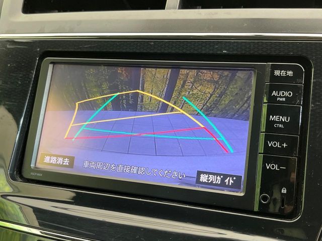 TOYOTA PRIUS Alpha 2015