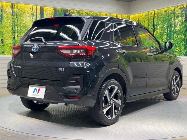 TOYOTA RAIZE HYBRID 2022