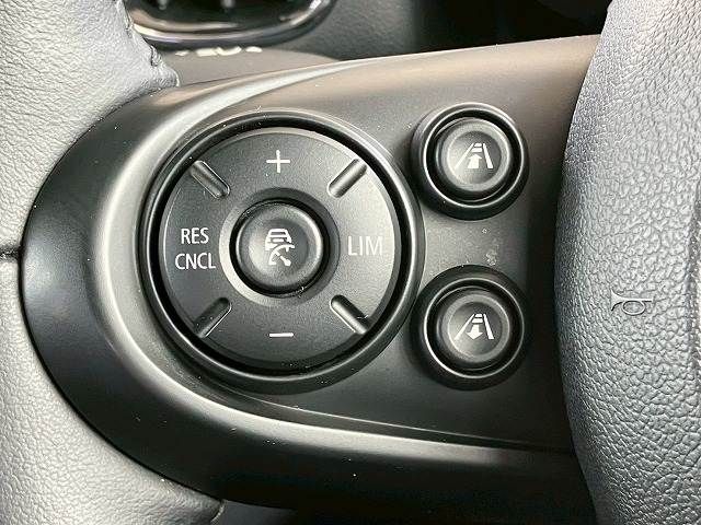 BMW BMW MINI COOPER D CROSSOVER 2018