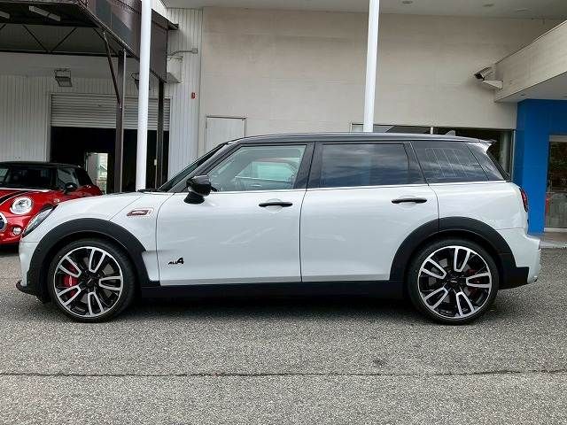 BMW MINI CLUBMAN 2023