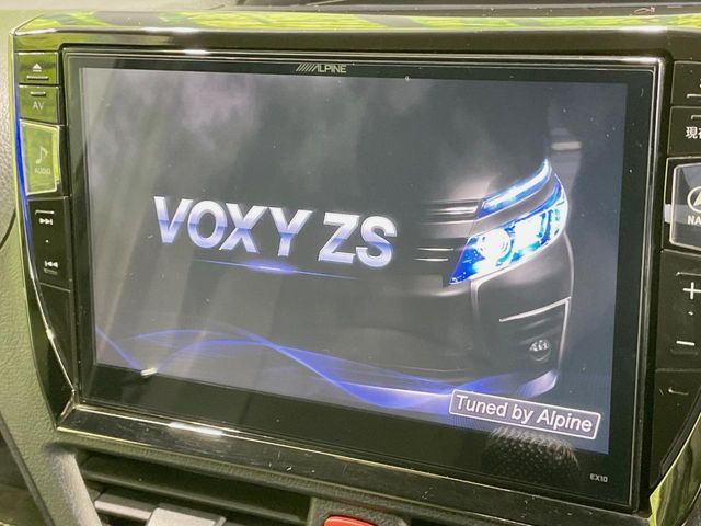 TOYOTA VOXY 2016