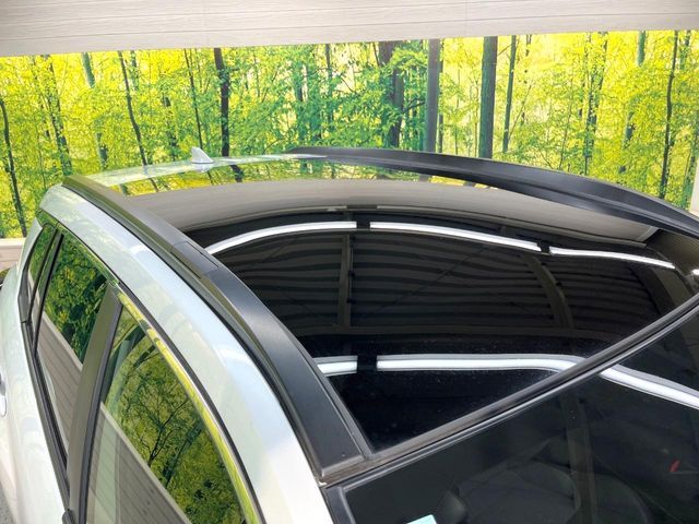 TOYOTA COROLLA CROSS HYBRID 2025