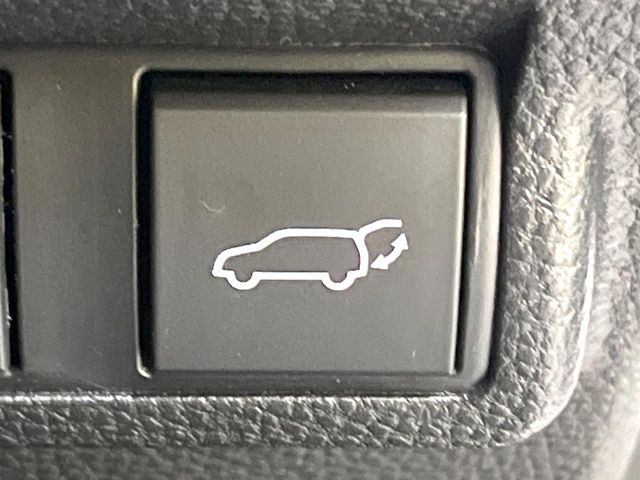 TOYOTA COROLLA CROSS HYBRID 2025