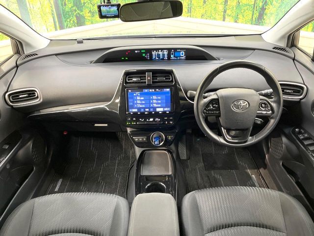 TOYOTA PRIUS PHV 2019