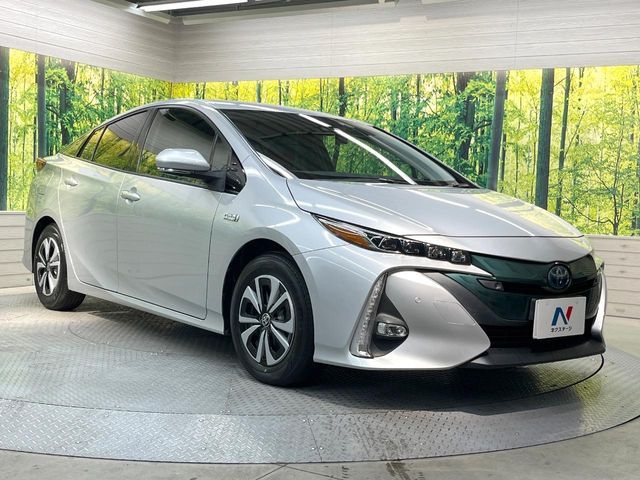 TOYOTA PRIUS PHV 2019