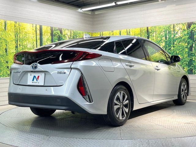 TOYOTA PRIUS PHV 2019