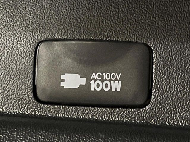 TOYOTA HIACE van 4WD 2025