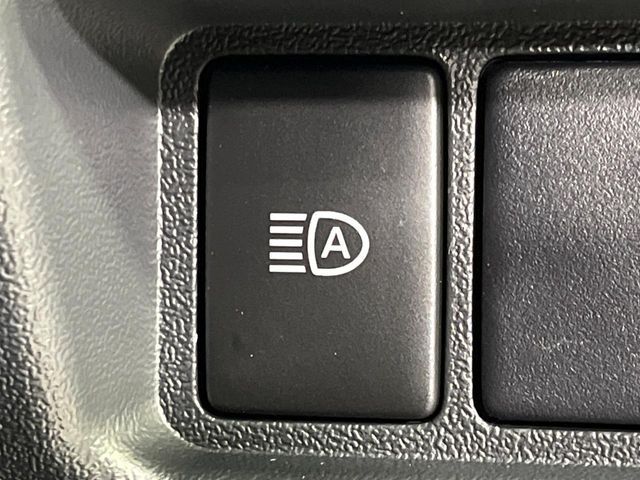 TOYOTA HIACE van 4WD 2025