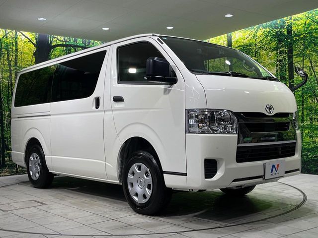 TOYOTA HIACE van 4WD 2025
