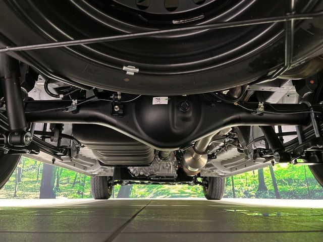 TOYOTA HIACE van 4WD 2025