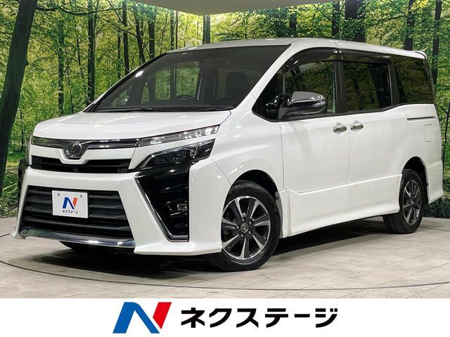 TOYOTA VOXY 4WD 2017