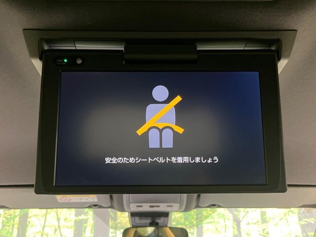 TOYOTA VOXY 4WD 2019