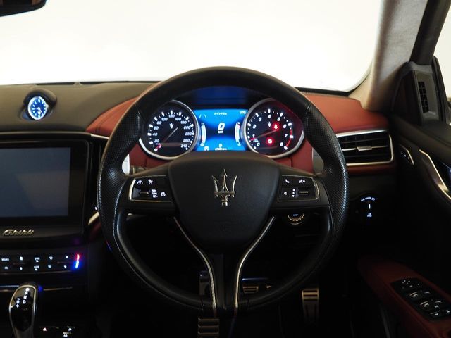 MASERATI MASERATI GHIBLI Sedan 2017
