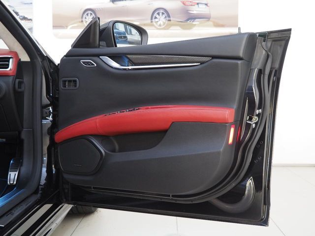 MASERATI MASERATI GHIBLI Sedan 2017