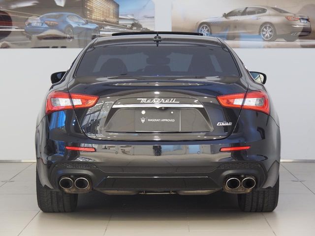 MASERATI MASERATI GHIBLI Sedan 2017